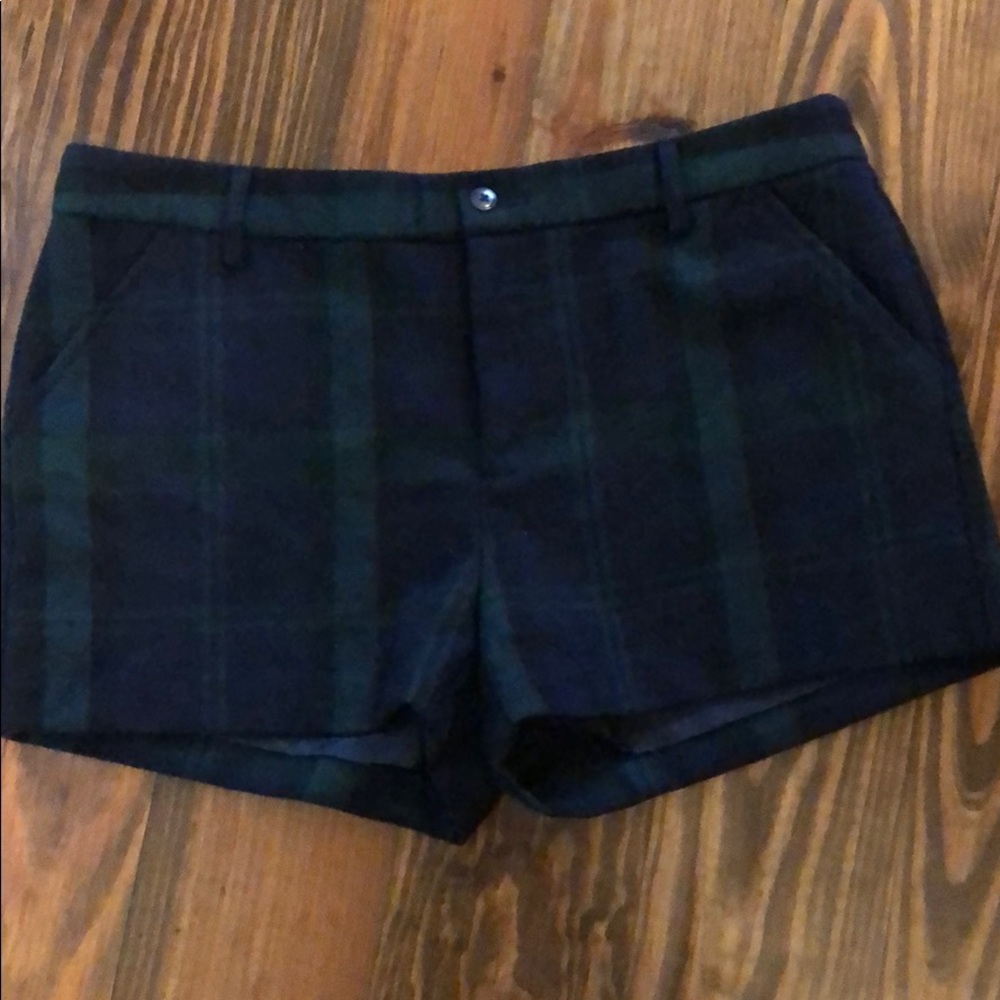 Navy blue & green plaid shorts. Size 10. Gap